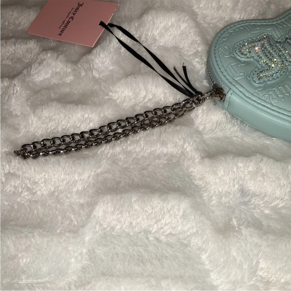 Juicy Couture Pastel Turquoise String Of Pearls Heart ZA Wristlet NWT - Picture 4 of 9